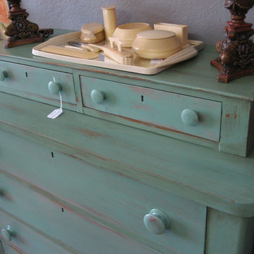 Country Chest of Drawers