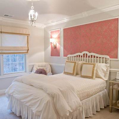 Inspiration for a timeless carpeted bedroom remodel in New York with gray walls