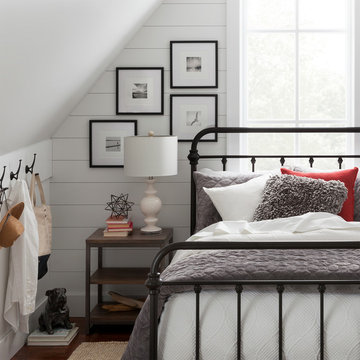 Cozy Farmhouse Chic Bedroom Collection