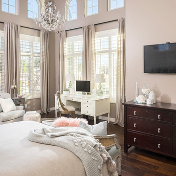 Cozy Luxe Bedroom Suite
