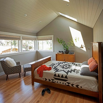 Craftsman Bedroom/Bath Addition in Rockridge
