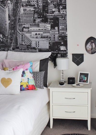 Eclectic Bedroom by RedAgape Blog