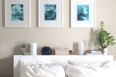 Bedroom - mid-sized coastal master bedroom idea in Vancouver with beige walls