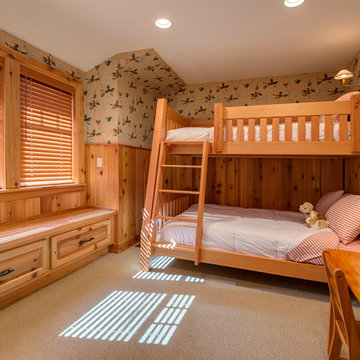 Custom bunk beds & built-ins