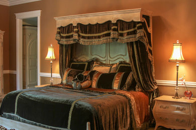 Elegant bedroom photo in Chicago
