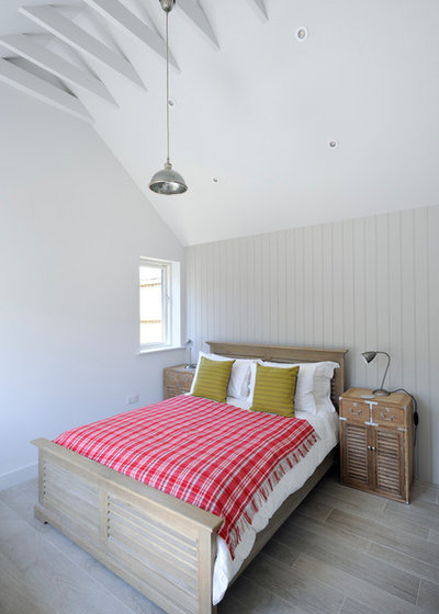 Contemporary Bedroom by PAD studio
