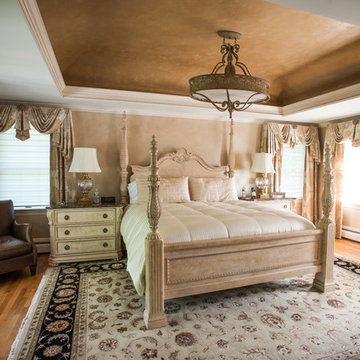Decorative Master Suite in East Greenwich