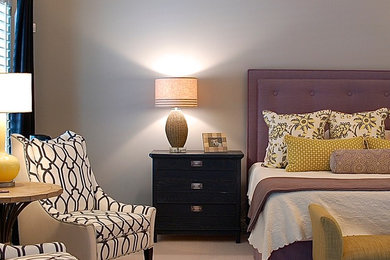 Example of a classic bedroom design in St Louis