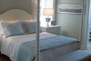 グランドラピッズにあるビーチスタイルのおしゃれな寝室のインテリア