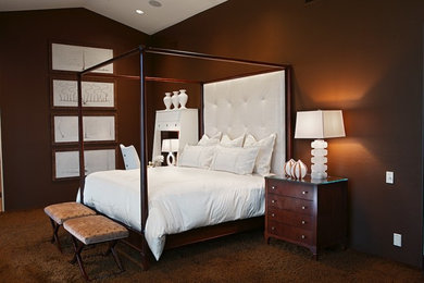 Inspiration for a timeless bedroom remodel in Phoenix