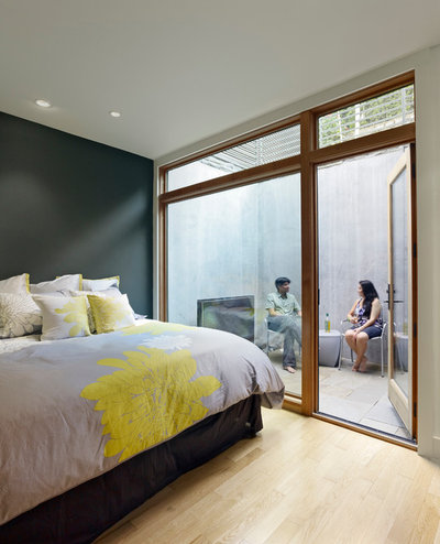 Modern Bedroom by Yama Architecture