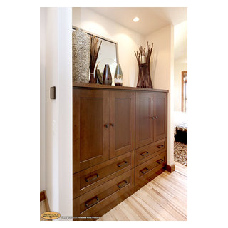 Door style: Pendleton W | Species: Maple | Finish: Harvest, Autumn ...