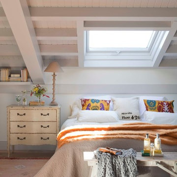 Dormitorio en una buhardilla