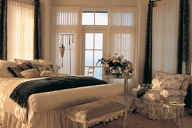 Example of a classic bedroom design in Providence