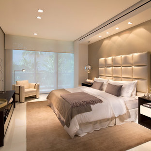 Bedroom - contemporary bedroom idea in Miami with gray walls and no fireplace