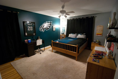 Mid-sized minimalist bedroom photo in Philadelphia