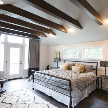 Eastern Contemporary Master Suite in Glenview