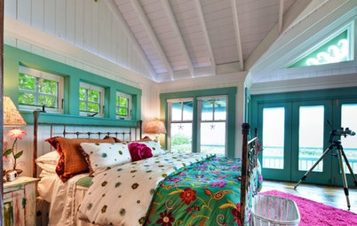 Accent a Room With Colorful Trim