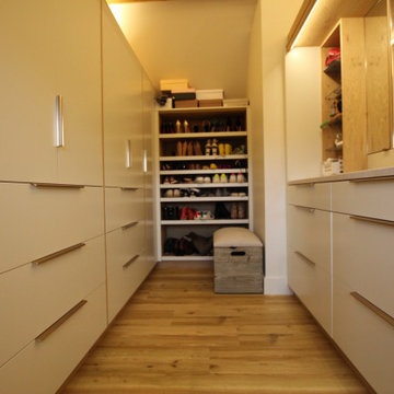 fitted dressing room cabinets