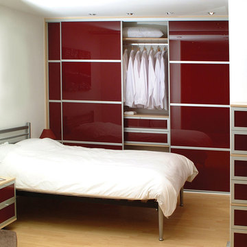 Fitted Wardrobe With Sliding Doors