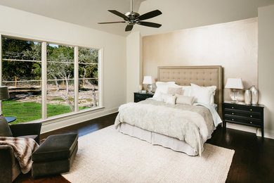 Bedroom - contemporary bedroom idea in Austin