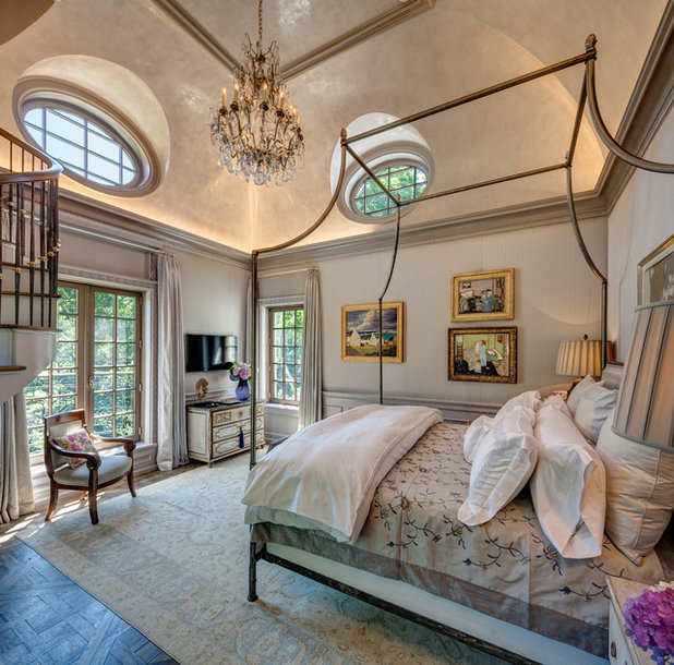 Traditional Bedroom by Charles Hilton Architects