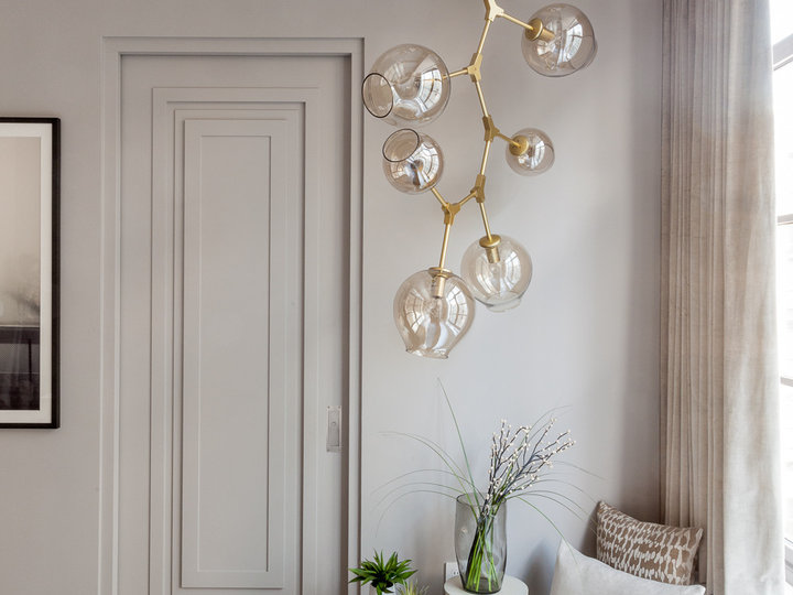 Contemporary Bedroom - Bedroom