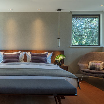 Gentleman's Quarters - Oakland Hills Modern