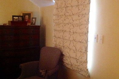 ワシントンD.C.にあるトランジショナルスタイルのおしゃれな寝室のレイアウト