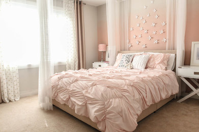 Trendy bedroom photo in Charlotte