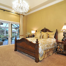 Traditional Bedroom by Bella Luna Services, Inc.