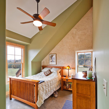 Green Cottage bedroom