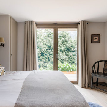Guest bedroom ensuite - France