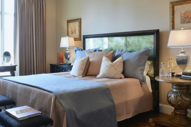 Minimalist bedroom photo in Dallas