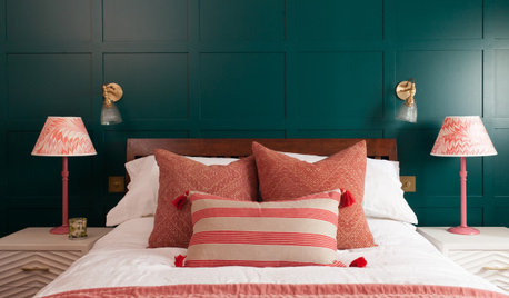 8 Ways to Work a Rust Red and Blue Palette in the Bedroom