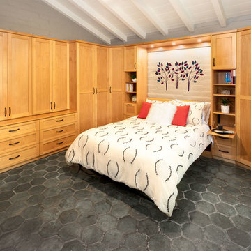 Guest Room Wallbed and Custom Cabinetry