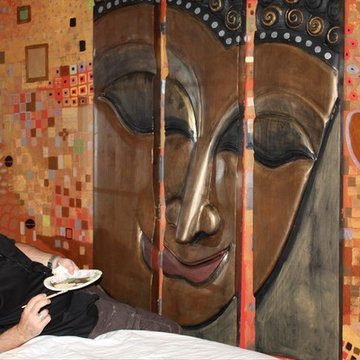 Gustav Klimpt inspired bedroom mural