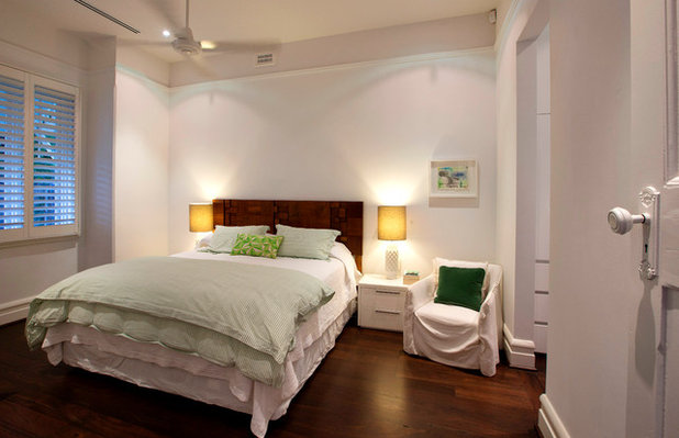 Contemporary Bedroom by Studio 53