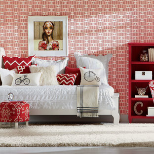 Modelo de habitación de invitados romántica, de tamaño medio, sin chimenea, con paredes rojas