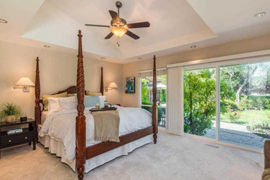 Classic master bedroom in San Francisco with carpet.