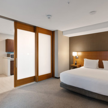 Hotel Suite Pocket Wall