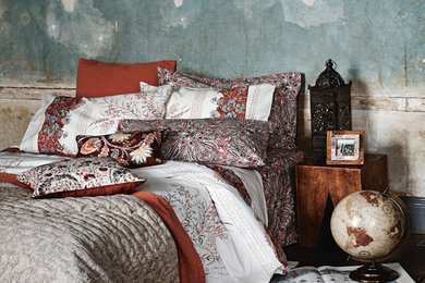 ロンドンにあるトロピカルスタイルのおしゃれな寝室