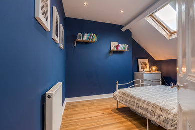 This is an example of a contemporary bedroom in Belfast.