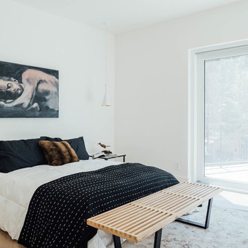 Houzz Tour: A Passive House on a Steep and Snowy Site