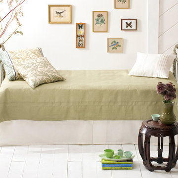 Iron & Brass Sleigh Daybed- Vintage White