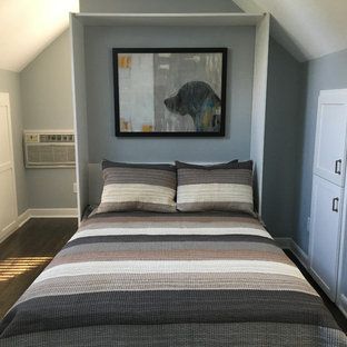 75 Beautiful Small Bedroom With A Standard Fireplace Pictures Ideas July 2021 Houzz