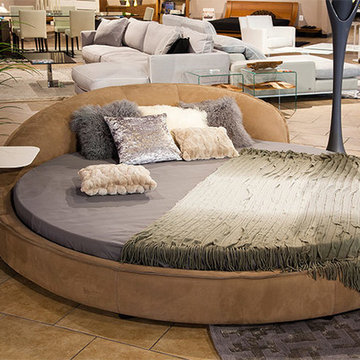 Jazz Round Leather Bed by Gamma