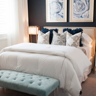 Ejemplo de habitación de invitados contemporánea, pequeña, con paredes azules y moqueta