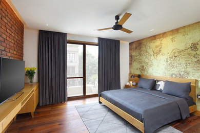 Trendy bedroom photo in Delhi
