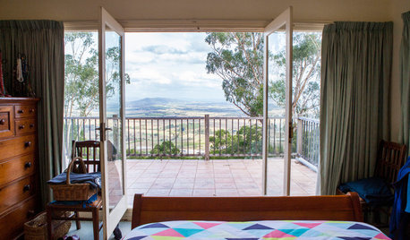 My Houzz: Country Home With a View to the Past